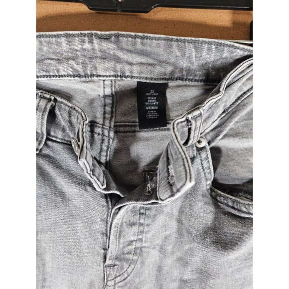 H&M Slim Low Waist Gray Denim Button Fly Skinny Leg Jeans Women's Size 32 - Picture 4 of 8